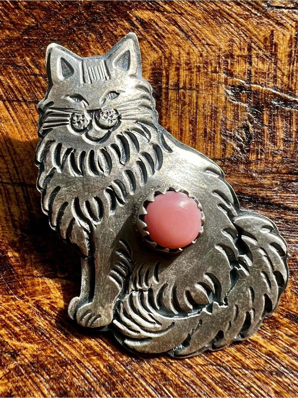 Sterling Silver Queen Conch Long Hair Cat Pendant